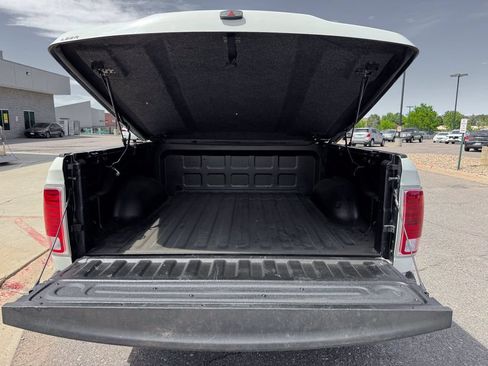 Used 2017 RAM 1500 Limited AWD/4WD image 10