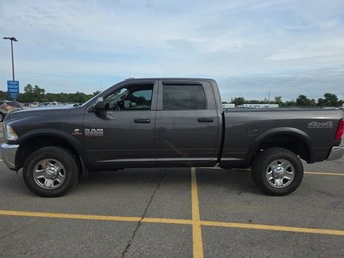 Used 2018 RAM 2500 Tradesman w/ Chrome Appearance Group AWD/4WD image 2