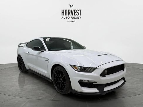 Used 2019 Ford Mustang Shelby GT350 w/ Technology Package RWD image 10
