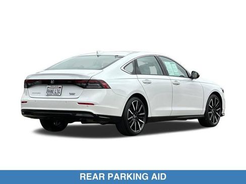 Used 2023 Honda Accord Touring image 6