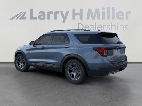 New 2026 Ford Explorer Active image 4