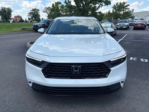 Used 2023 Honda Accord EX-L image 2