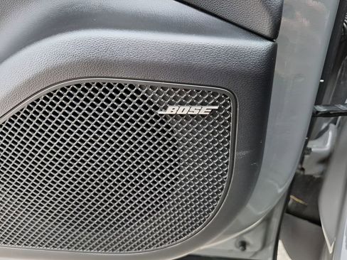 Used 2023 Hyundai Santa Cruz Limited image 28