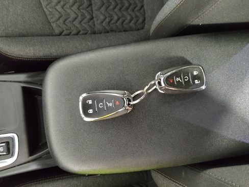 Used 2024 Chevrolet Equinox LT AWD/4WD image 32