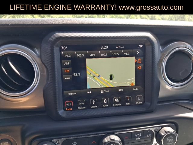 Used 2019 Jeep Wrangler Unlimited Sahara w/ Uconnect 4C Nav & Sound Group AWD/4WD image 13