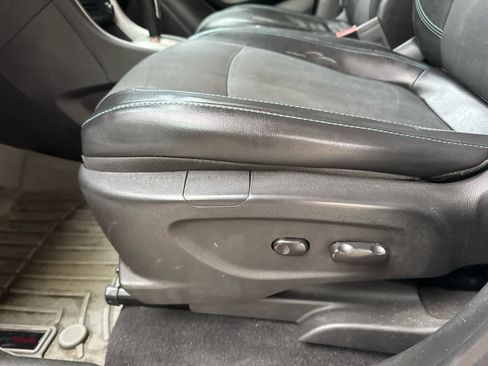 Used 2016 Chevrolet Trax LT w/ LT Convenience Package image 14