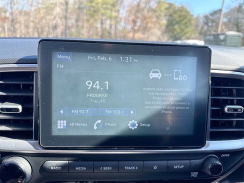 Used 2020 Hyundai Venue SE image 26