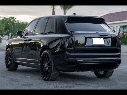 Used 2020 Rolls-Royce Cullinan AWD/4WD image 2