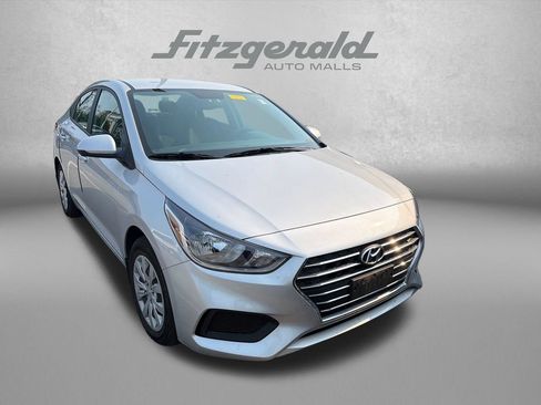 Certified 2022 Hyundai Accent SE FWD image 1