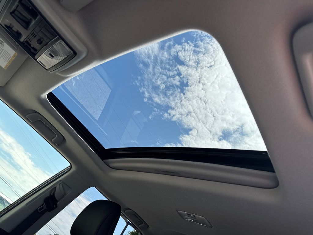 Used 2023 Toyota 4Runner SR5 Premium w/ Moonroof Package RWD image 32