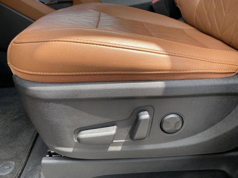 Used 2023 Kia Telluride EX X-Line image 20