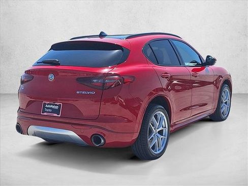 Used 2020 Alfa Romeo Stelvio Ti Sport w/ Quick Order Package 22S Sport AWD/4WD image 5