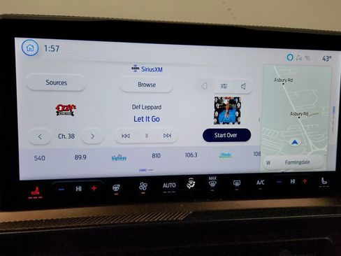 Used 2025 Ford Bronco Sport Outer Banks w/ Outer Banks Tech Package+ image 17