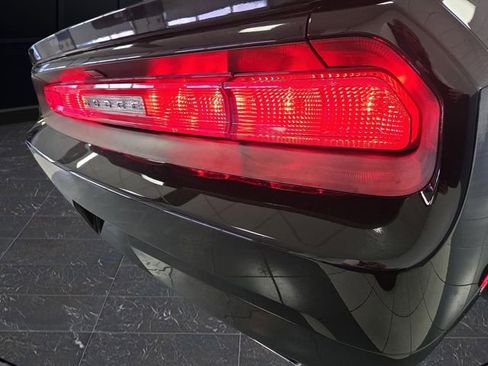 Used 2012 Dodge Challenger R/T image 31