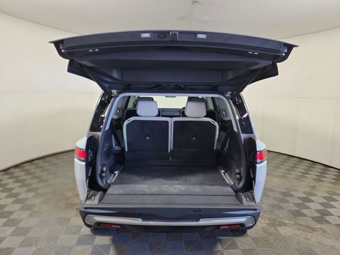 Used 2024 Rivian R1S Adventure AWD/4WD image 15