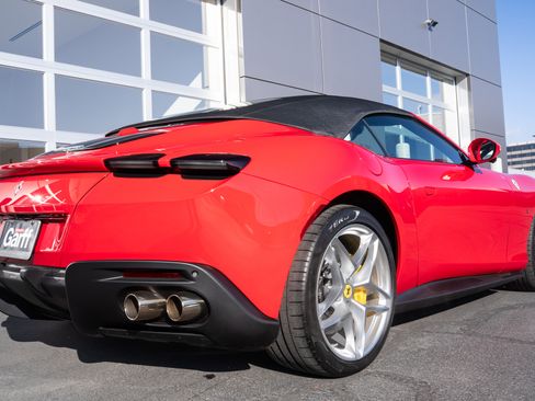 Used 2025 Ferrari Roma Spider image 7