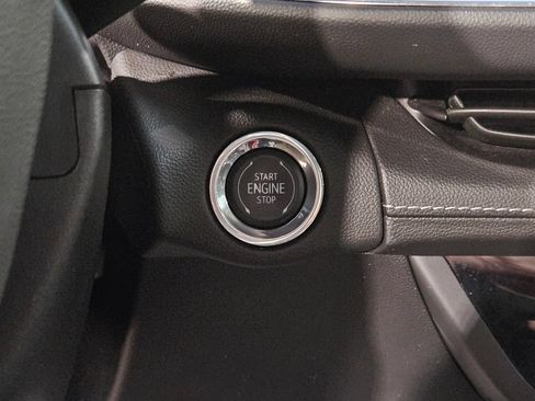 Used 2022 Buick Envision Essence w/ Technology Package II FWD image 36