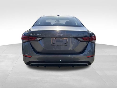 Used 2025 Nissan Sentra SV image 7