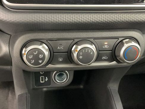 New 2025 Nissan Kicks Play S image 20