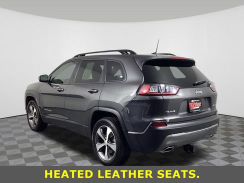 Used 2022 Jeep Cherokee Limited image 3