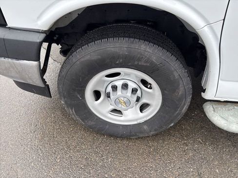 Used 2024 Chevrolet Express 2500 w/ Driver Convenience Package image 12