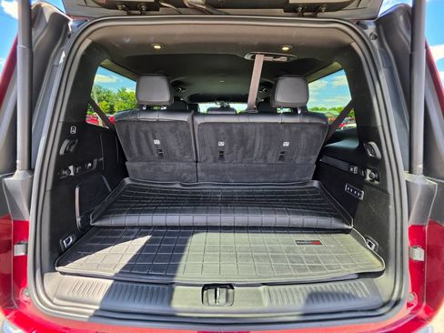 Certified 2022 Jeep Wagoneer Series III w/ Convenience Group I AWD/4WD image 44