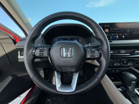 Used 2023 Honda Accord Touring image 15