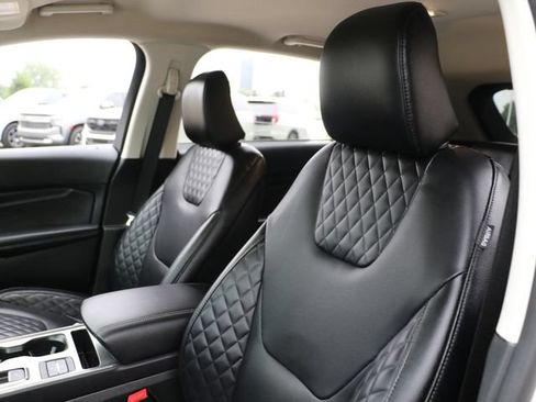 Used 2024 Ford Edge Titanium w/ Equipment Group 301A AWD/4WD image 21
