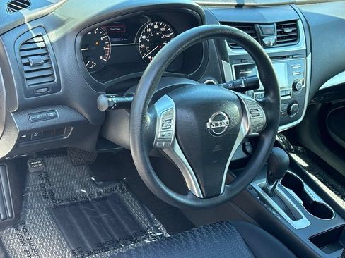 Used 2016 Nissan Altima 2.5 S w/ Power Driver Seat Package FWD image 14