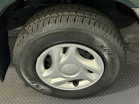 Used 2004 Toyota Tundra image 16