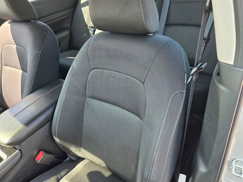 Used 2023 Nissan Altima 2.5 SV image 16