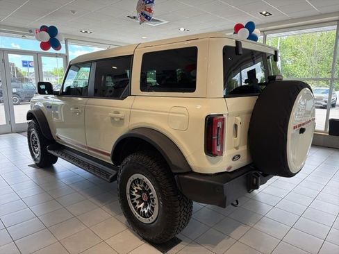 New 2026 Ford Bronco Outer Banks w/ Sasquatch Package AWD/4WD image 5