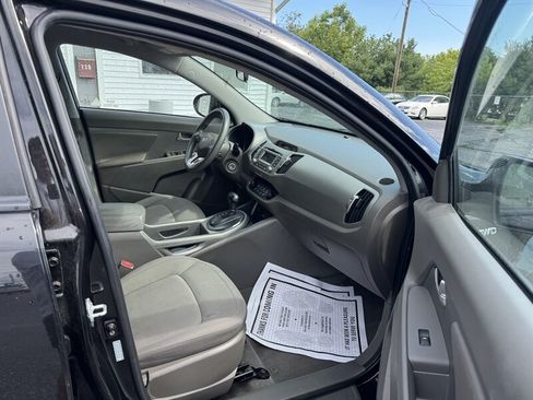 Used 2011 Kia Sportage LX AWD/4WD image 13