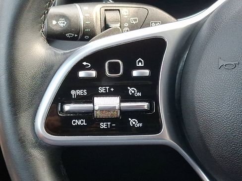 Used 2021 Mercedes-Benz GLC 300 4MATIC SUV image 21