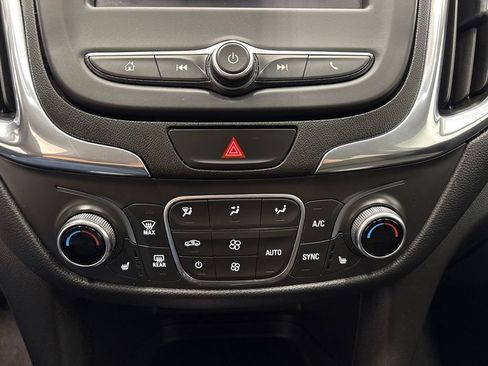 Used 2020 Chevrolet Equinox LT AWD/4WD image 21