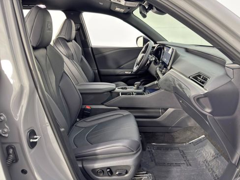 Used 2025 Lexus TX 500h AWD w/ Technology Package image 15