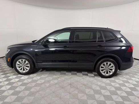 Used 2020 Volkswagen Tiguan S image 8
