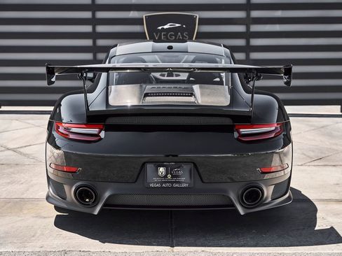 Used 2018 Porsche 911 GT2 RS RWD image 25