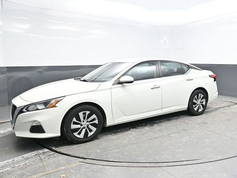 Used 2021 Nissan Altima 2.5 S image 3