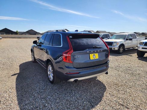 Used 2018 Volvo XC90 T5 Momentum w/ Convenience Package image 8