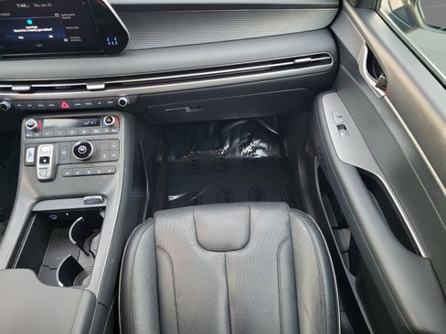 Certified 2023 Hyundai Palisade Limited FWD image 18