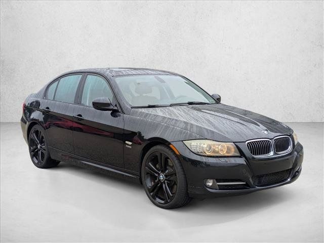 Used 2011 BMW 335i xDrive Sedan AWD/4WD image 3