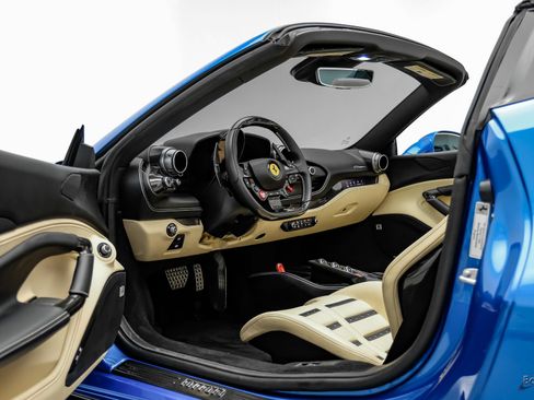 Used 2023 Ferrari F8 Tributo RWD image 46