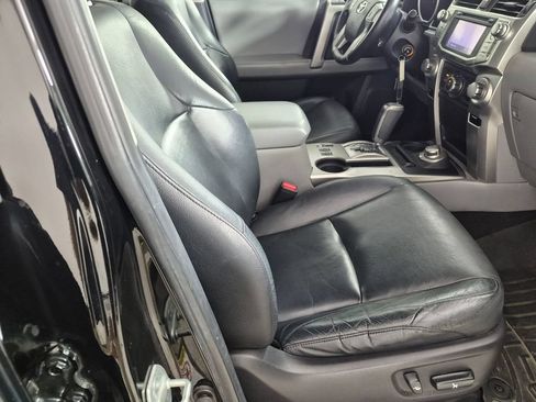 Used 2013 Toyota 4Runner SR5 w/ Premium Pkg w/3rd Row Seat AWD/4WD image 29