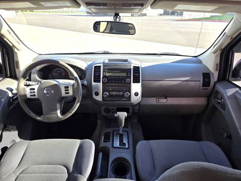 Used 2015 Nissan Frontier S RWD image 16