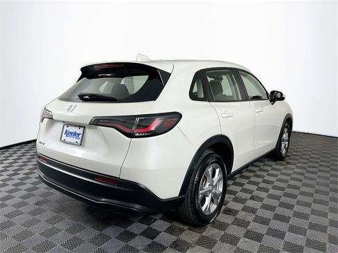 Certified 2023 Honda HR-V LX image 6