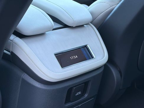 New 2026 Lincoln Navigator L Reserve AWD/4WD image 21