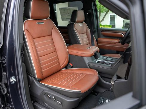 New 2026 GMC Sierra 2500 Denali Ultimate w/ Max Trailering Package AWD/4WD image 9