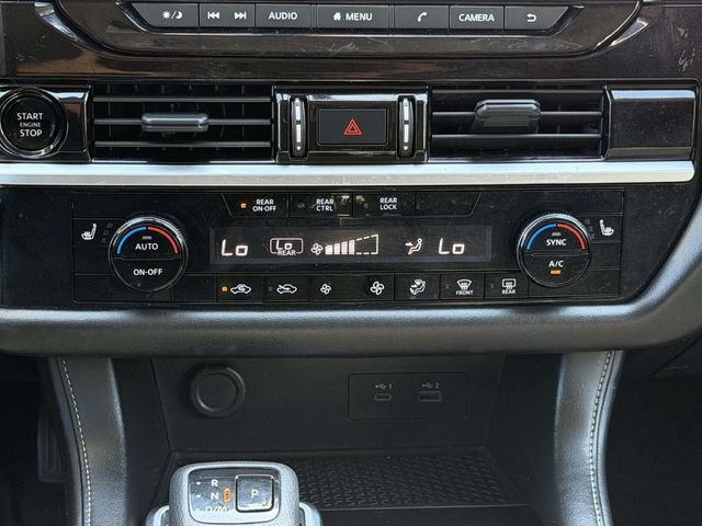 Used 2025 Nissan Pathfinder SV FWD image 21