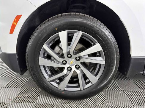 Certified 2022 Chevrolet Equinox Premier image 18